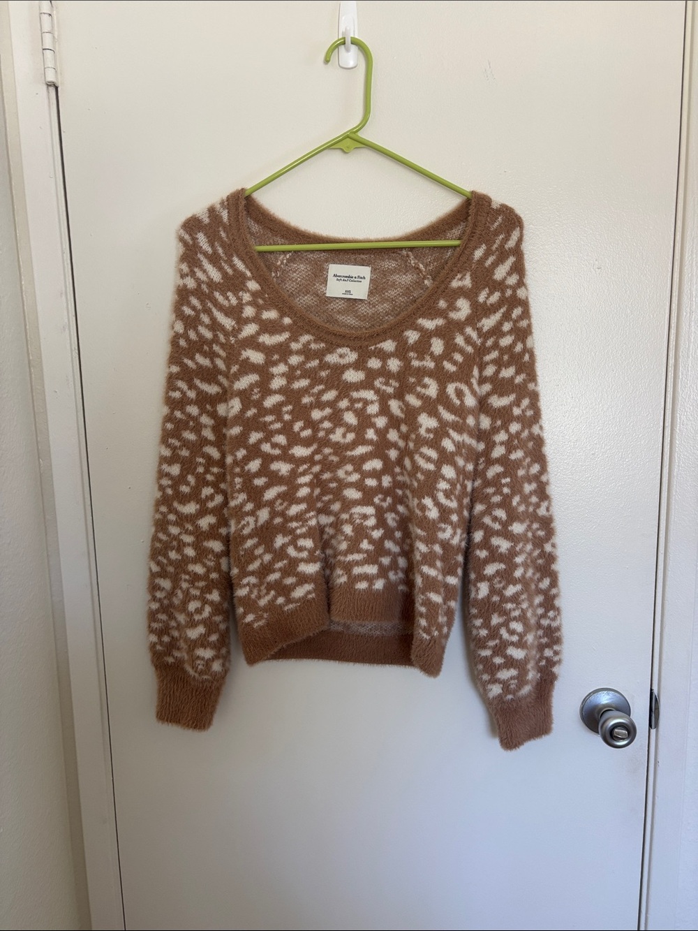 Abercrombie and Fitch Cozy Brown and Cream Leopard Print Sweater